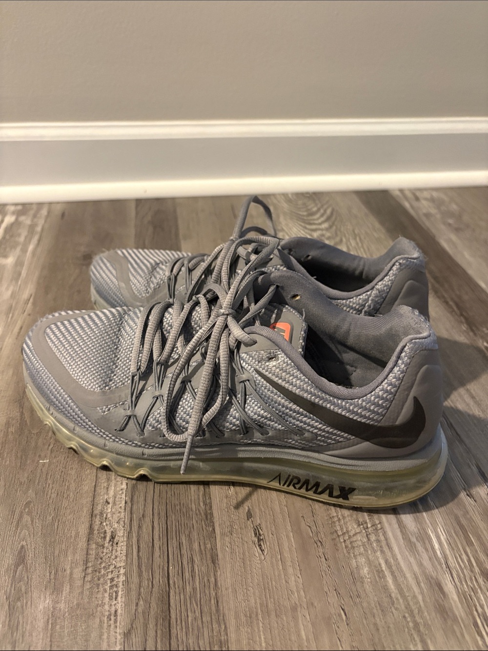 Nike Grey Men's Air Max Low-Top Sneakers